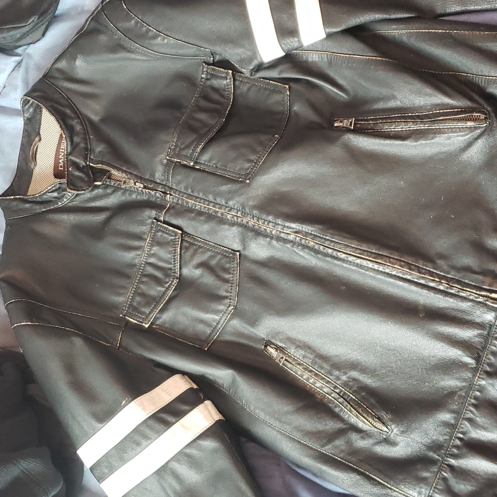Mens Danier leather jacket.